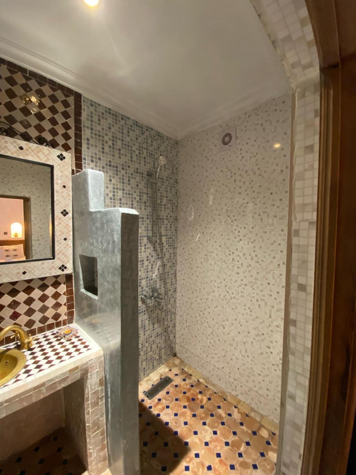 Dar Rif Guest house 3*